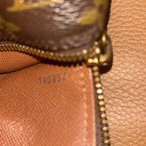 Louis Vuitton Vintage Monogram Papillon Tote EUC 1992 - Picture 12 of 16